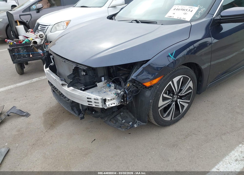 2018 HONDA CIVIC EX-L VIN: 19XFC1F81JE201371