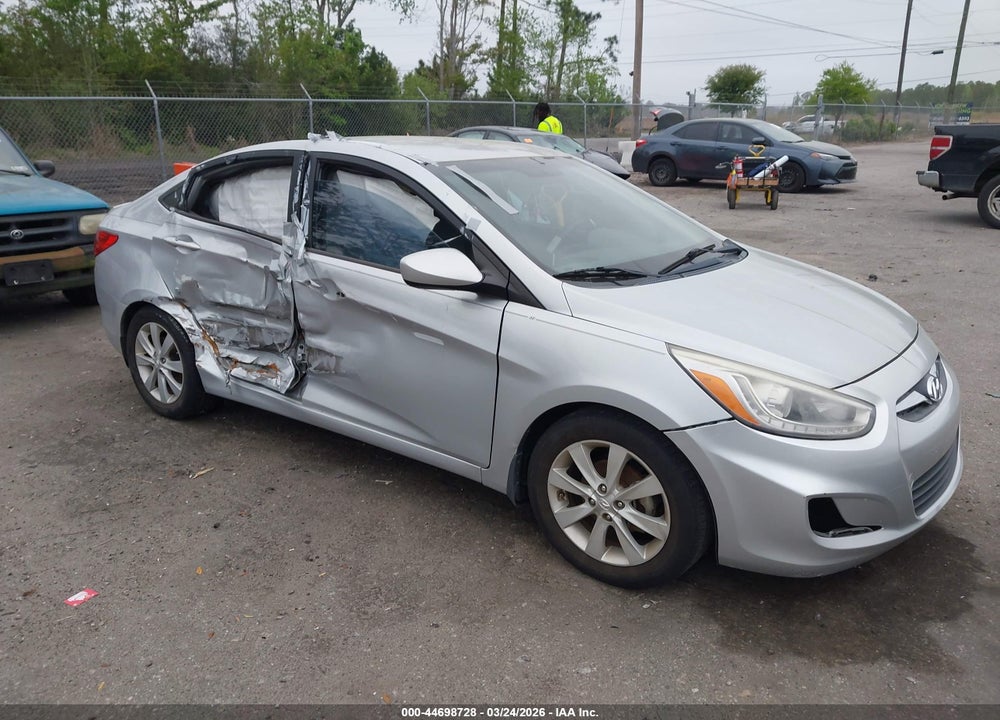 2014 HYUNDAI ACCENT GLS VIN: KMHCU4AE4EU768949