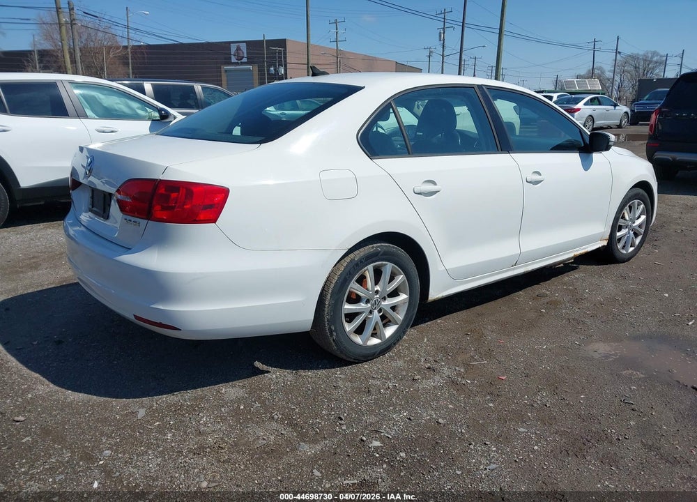 2011 VOLKSWAGEN JETTA 2.5L SE VIN: 3VWDZ7AJ4BM358870
