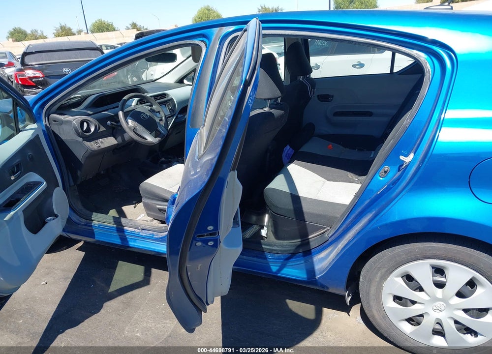 2012 TOYOTA PRIUS C THREE VIN: JTDKDTB3XC1514765