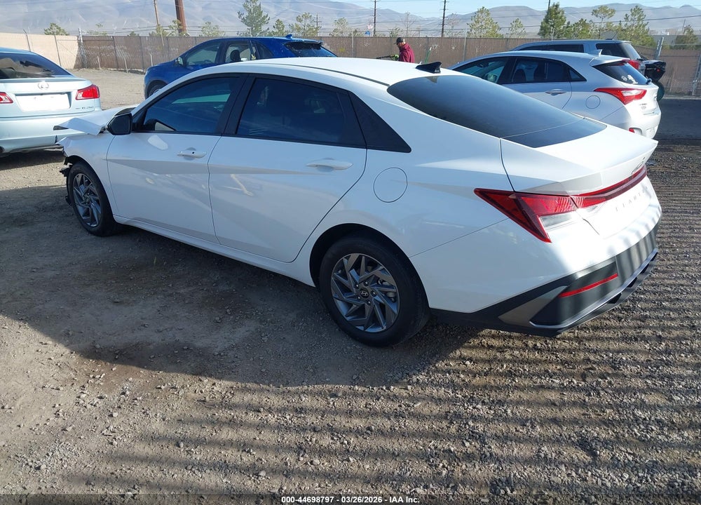 2024 HYUNDAI ELANTRA SEL VIN: KMHLM4DG3RU730650