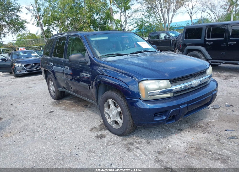 2007 CHEVROLET TRAILBLAZER LS VIN: 1GNDS13S172221725