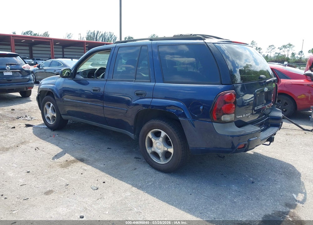 2007 CHEVROLET TRAILBLAZER LS VIN: 1GNDS13S172221725