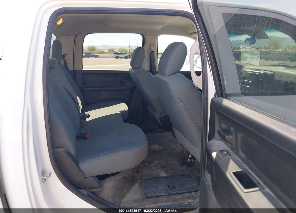 2018 RAM 1500 TRADESMAN  4X4 5'7 BOX VIN: 1C6RR7KG9JS133482