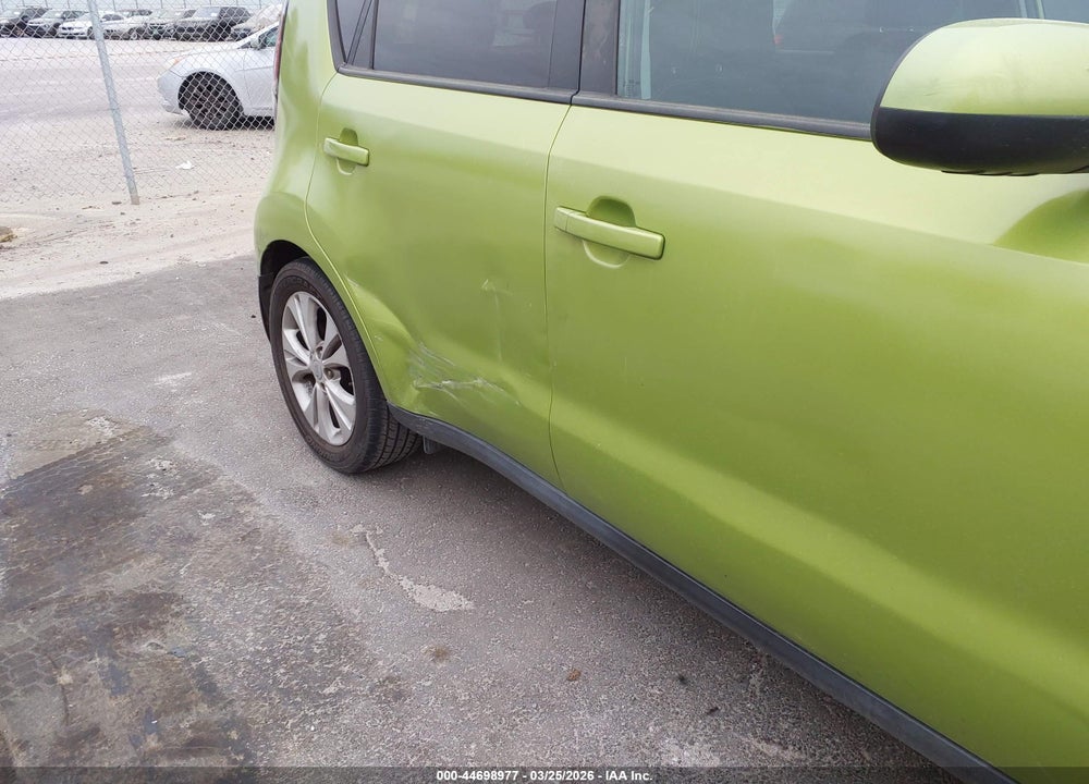 2016 KIA SOUL + VIN: KNDJP3A56G7857744