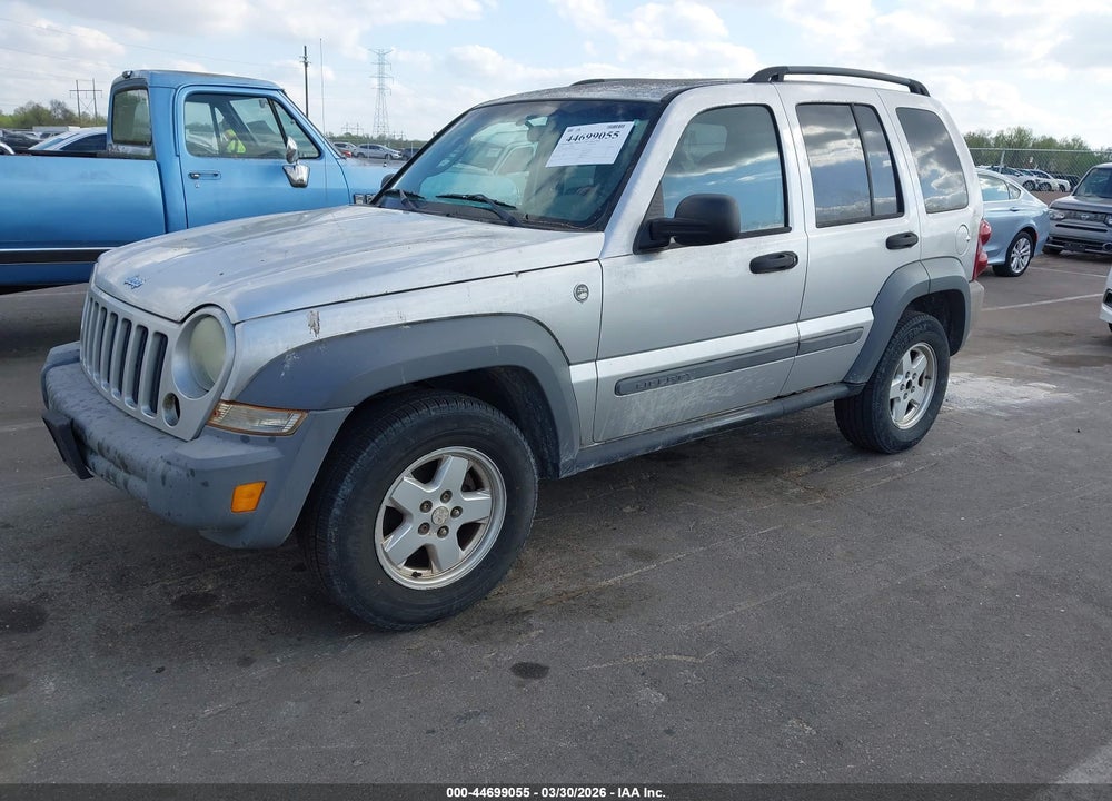 2005 JEEP LIBERTY SPORT VIN: 1J4GL48K55W528733