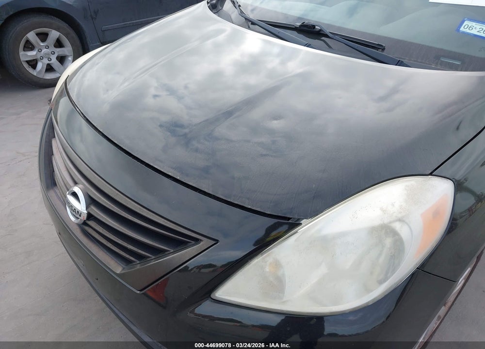 2014 NISSAN VERSA 1.6 S VIN: 3N1CN7AP9EL831092