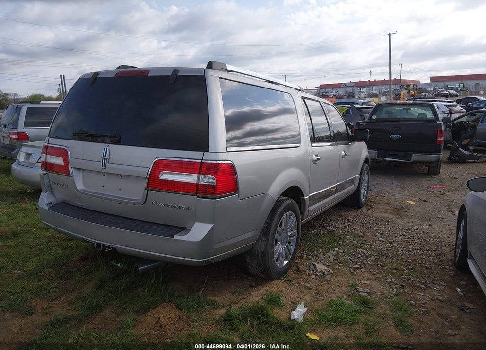 2007 LINCOLN NAVIGATOR L VIN: 5LMFL28567LJ14387