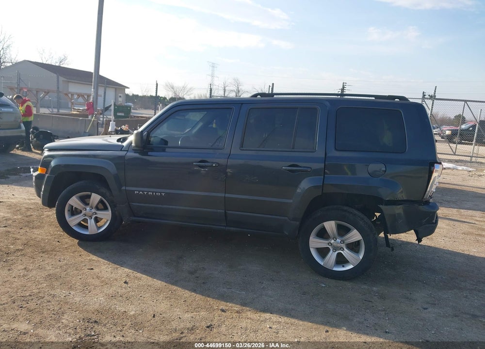 2014 JEEP PATRIOT LATITUDE VIN: 1C4NJPFB7ED905680
