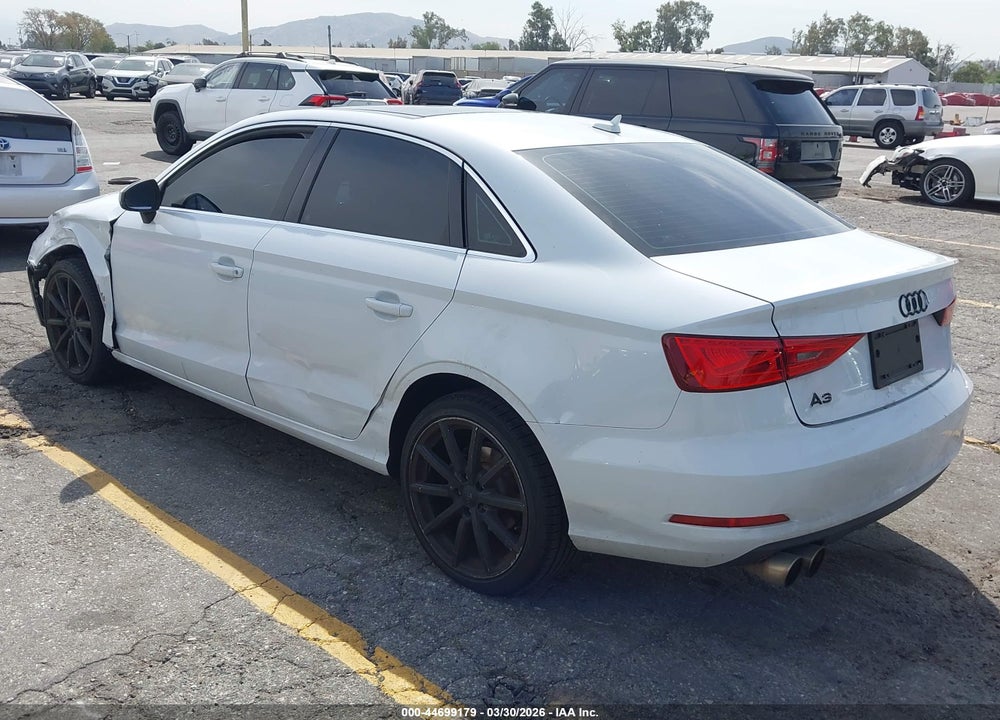 2015 AUDI A3 1.8T PREMIUM VIN: WAUACGFF5F1002956