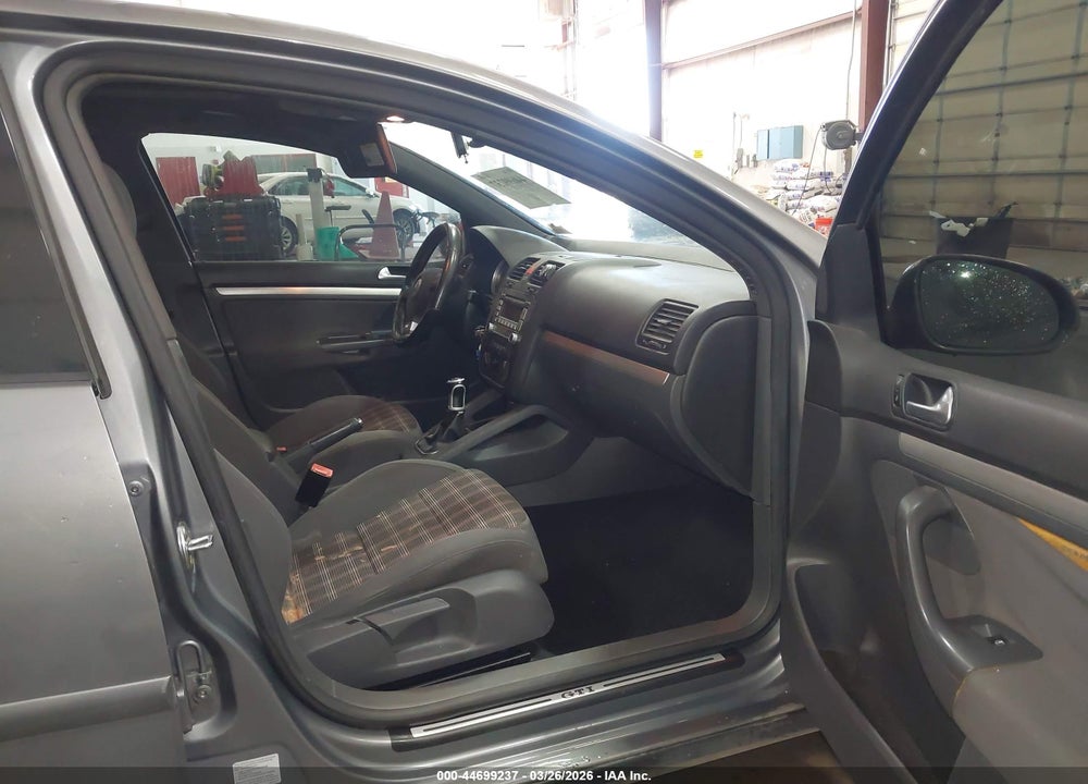 2008 VOLKSWAGEN GTI 4-DOOR VIN: WVWGV71K68W028385