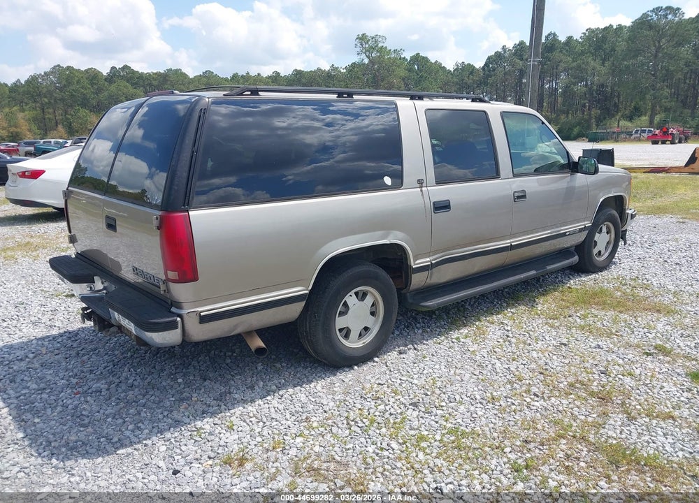 1999 CHEVROLET SUBURBAN 1500 VIN: 3GNEC16R4XG139487