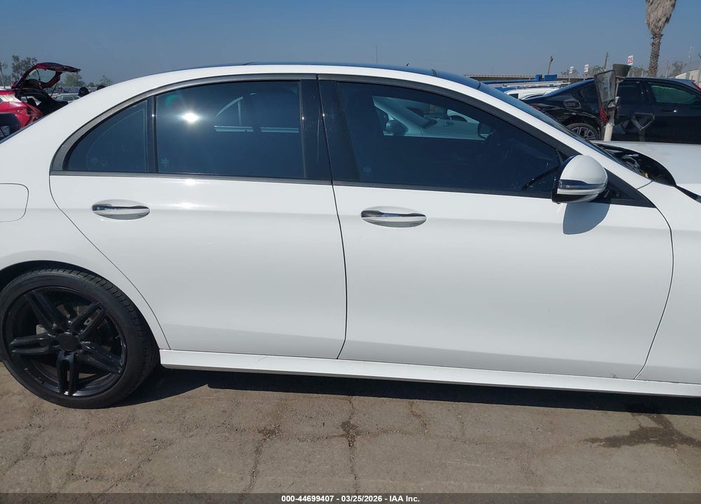 2019 MERCEDES-BENZ E 300 VIN: WDDZF4JB7KA681404