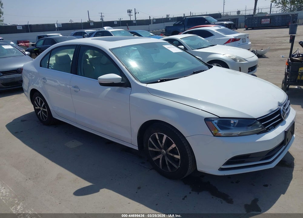 2017 VOLKSWAGEN JETTA 1.4T SE VIN: 3VWDB7AJ1HM257086
