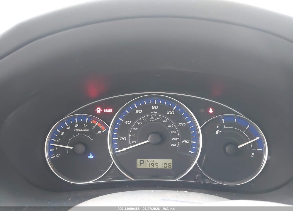 2011 SUBARU FORESTER 2.5X PREMIUM VIN: JF2SHADC0BH744621