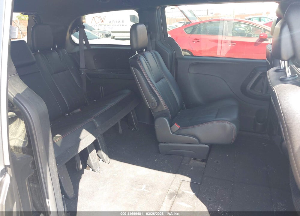2016 DODGE GRAND CARAVAN R/T VIN: 2C4RDGEG3GR324361