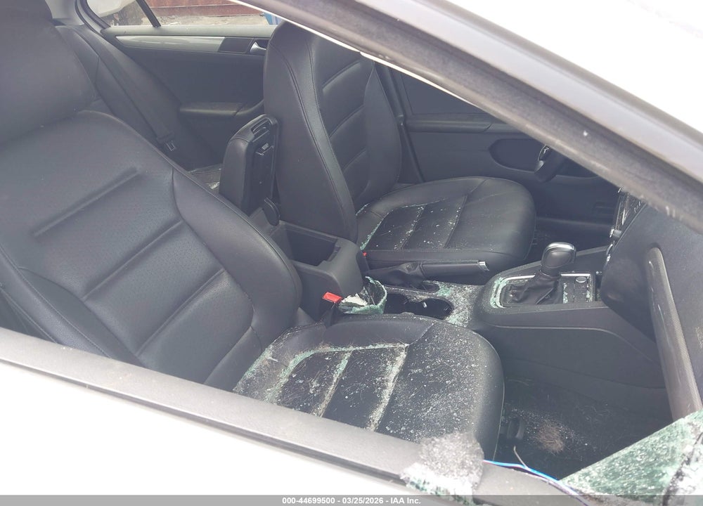 2017 VOLKSWAGEN JETTA 1.4T SE VIN: 3VWDB7AJ4HM364679