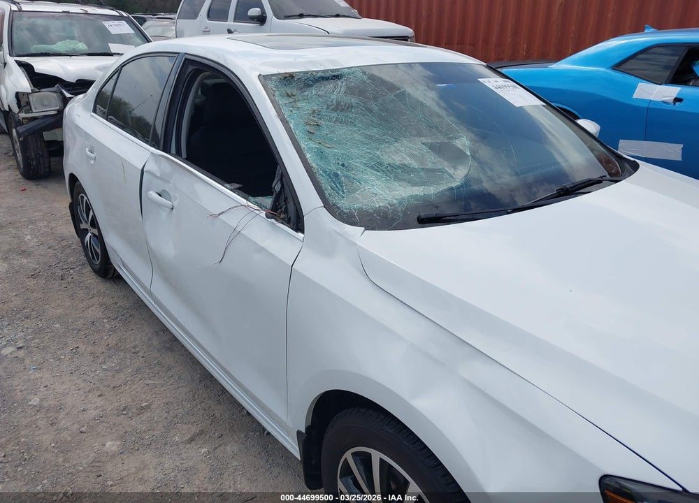 2017 VOLKSWAGEN JETTA 1.4T SE VIN: 3VWDB7AJ4HM364679