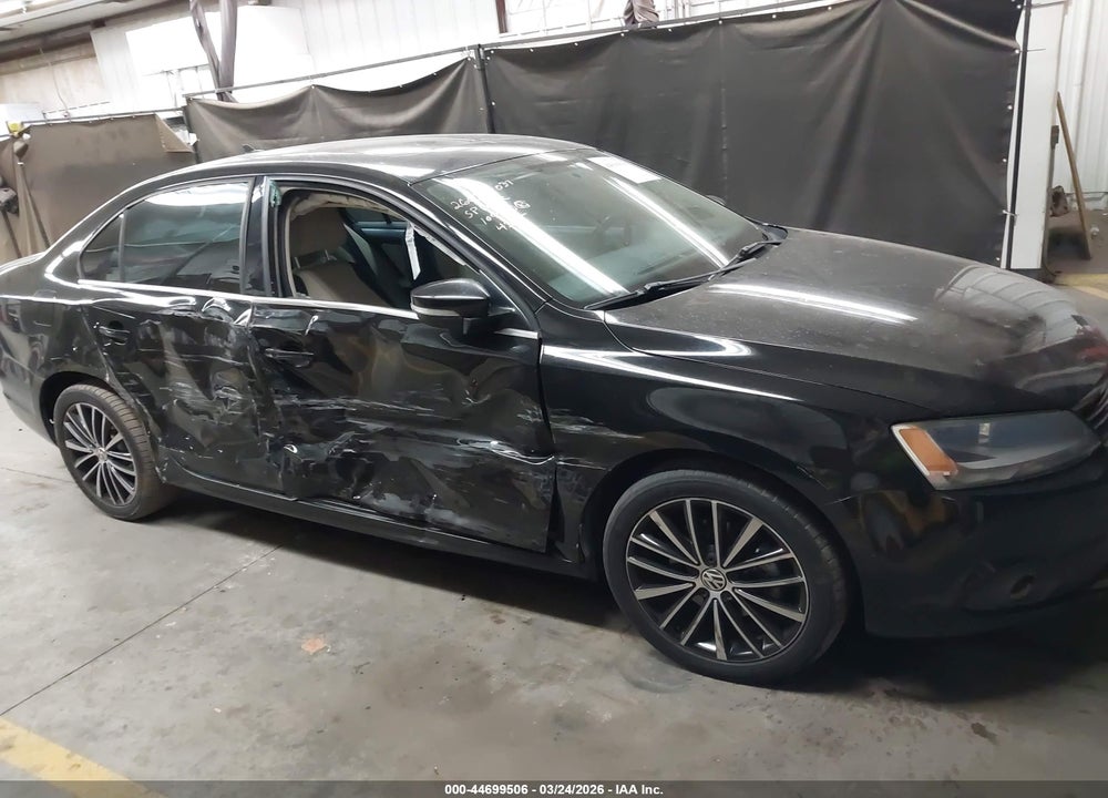 2012 VOLKSWAGEN JETTA 2.5L SEL PREMIUM VIN: 3VWLP7AJ9CM424395