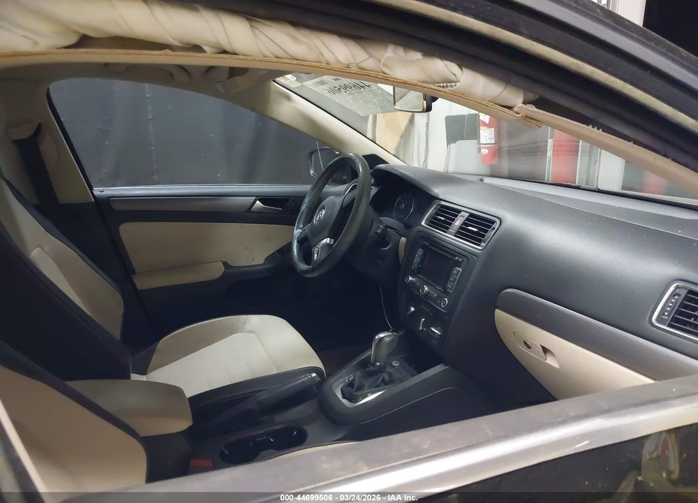 2012 VOLKSWAGEN JETTA 2.5L SEL PREMIUM VIN: 3VWLP7AJ9CM424395