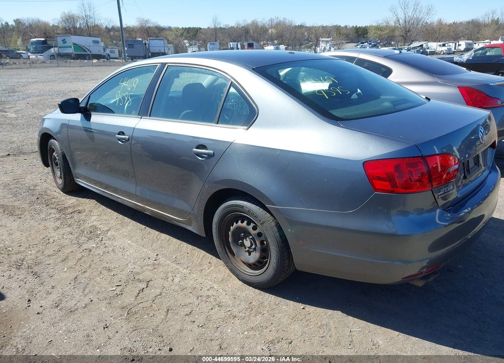 2014 VOLKSWAGEN JETTA 2.0L S VIN: 3VW2K7AJ8EM328402