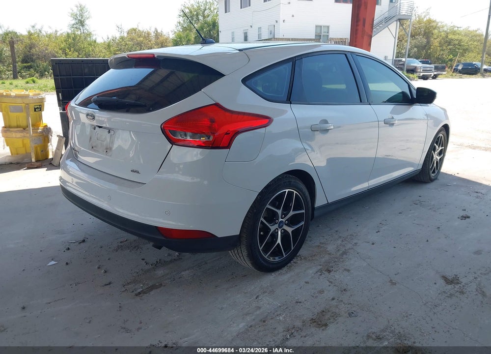 2017 FORD FOCUS SEL VIN: 1FADP3M28HL282236