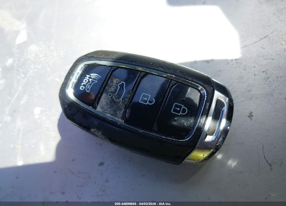 2019 HYUNDAI SANTA FE SEL PLUS VIN: 5NMS33AD0KH012350