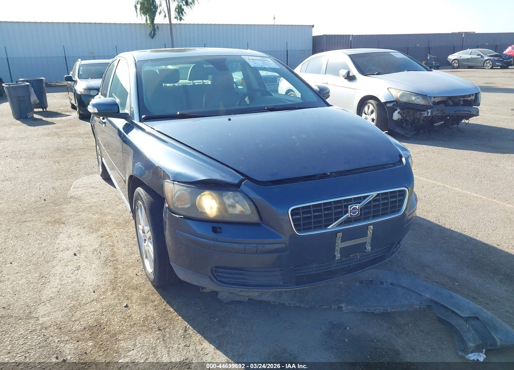 2007 VOLVO S40 2.4I VIN: YV1MS390072252100