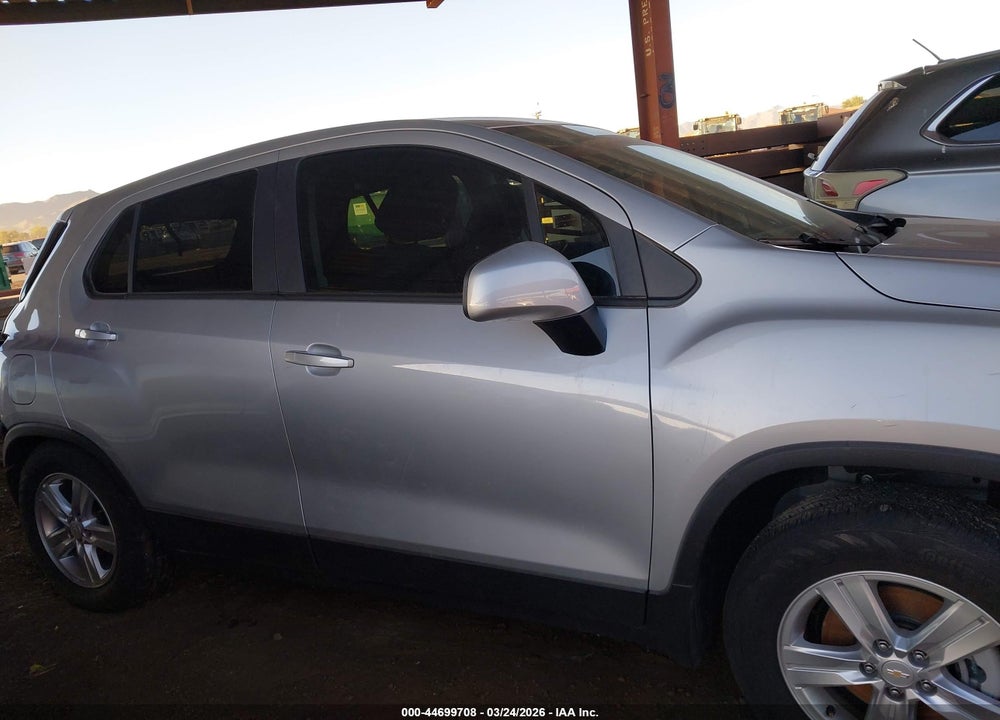 2022 CHEVROLET TRAX FWD LS VIN: KL7CJKSM4NB539199