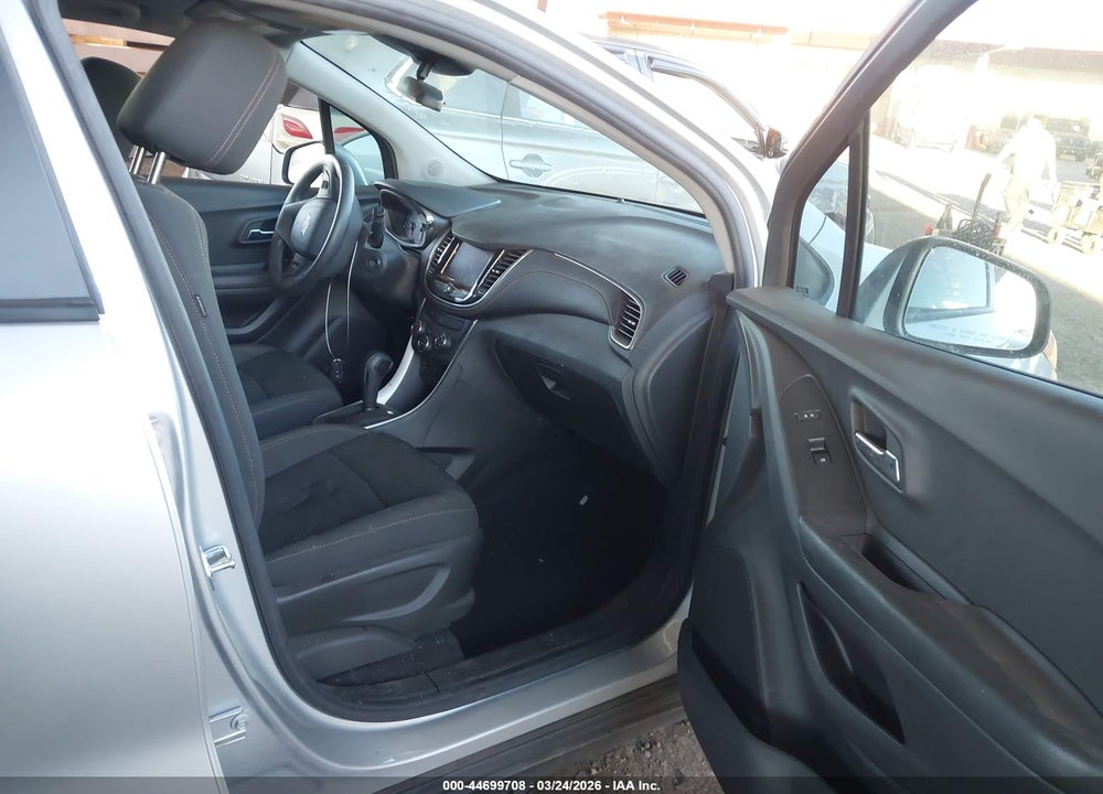 2022 CHEVROLET TRAX FWD LS VIN: KL7CJKSM4NB539199