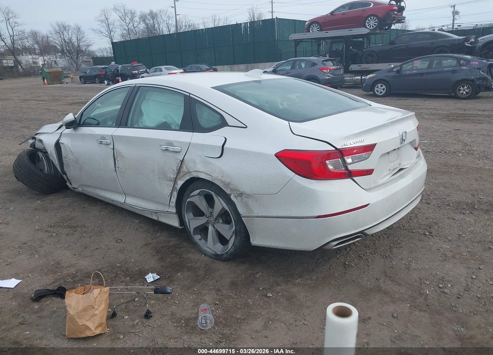 2018 HONDA ACCORD TOURING 2.0T VIN: 1HGCV2F99JA049565