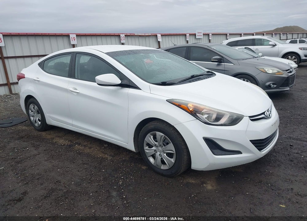 2016 HYUNDAI ELANTRA SE VIN: 5NPDH4AE9GH702858