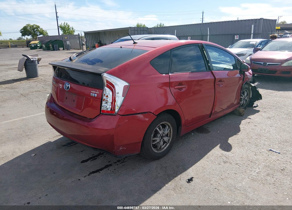 2013 TOYOTA PRIUS TWO VIN: JTDKN3DU8D1648016