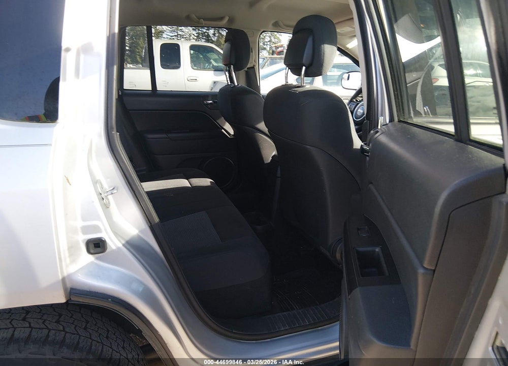 2011 JEEP COMPASS VIN: 1J4NT1FAXBD139187