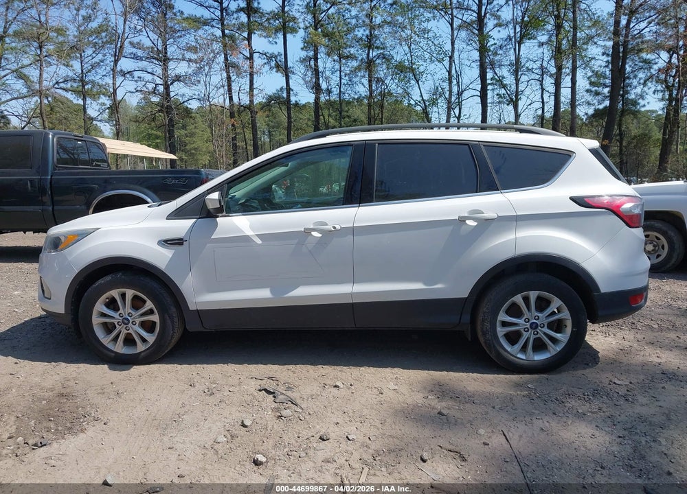 2018 FORD ESCAPE SE VIN: 1FMCU0GD8JUC12371