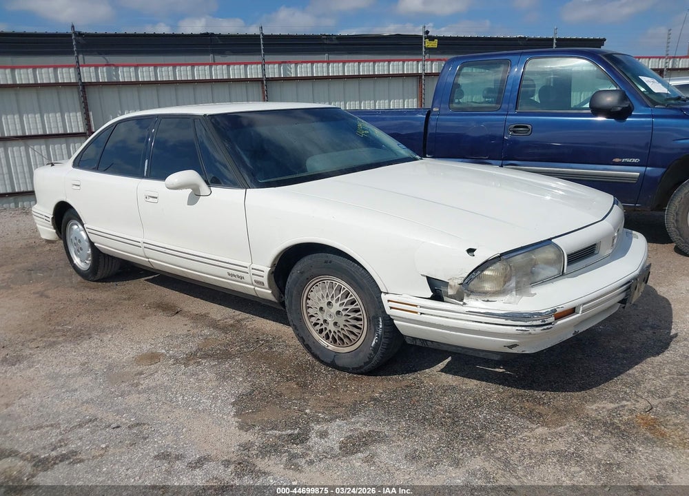 1992 OLDSMOBILE 88 ROYALE LS VIN: 1G3HY53L4NH378779