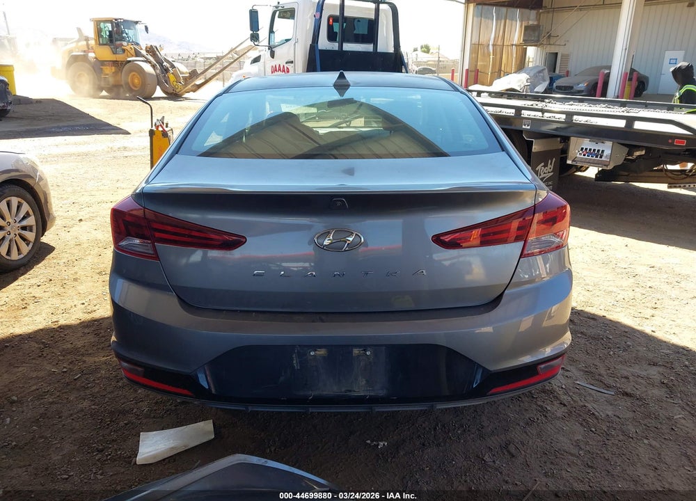 2019 HYUNDAI ELANTRA SEL VIN: 5NPD84LF1KH446438
