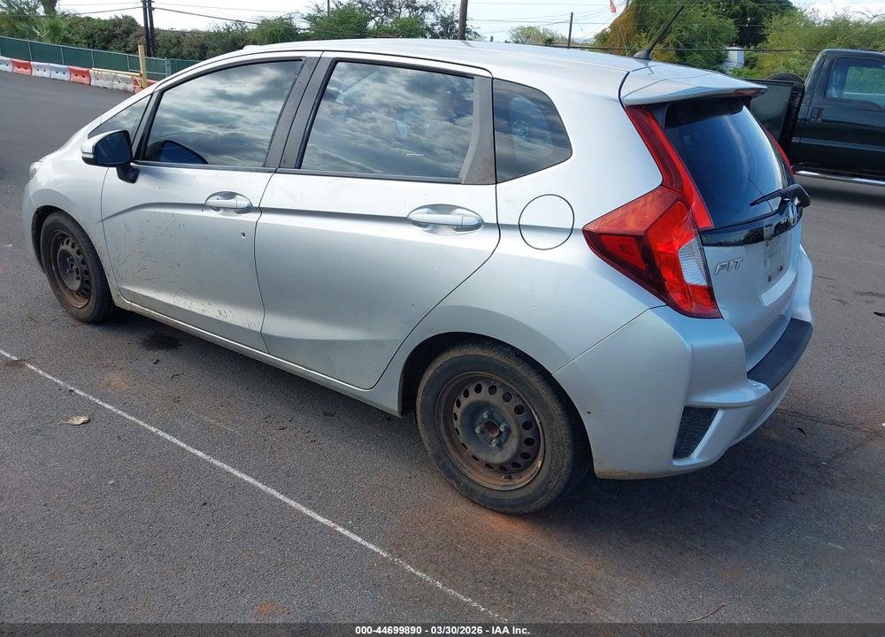 2015 HONDA FIT LX VIN: 3HGGK5H50FM719455