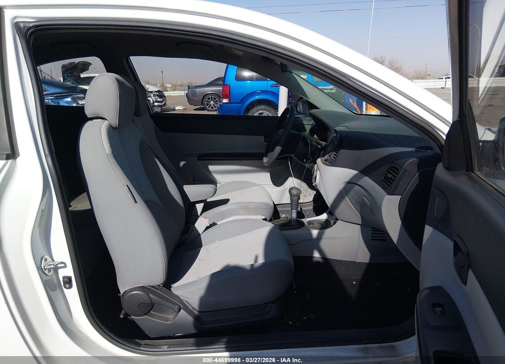 2008 HYUNDAI ACCENT GS VIN: KMHCM36C28U100234