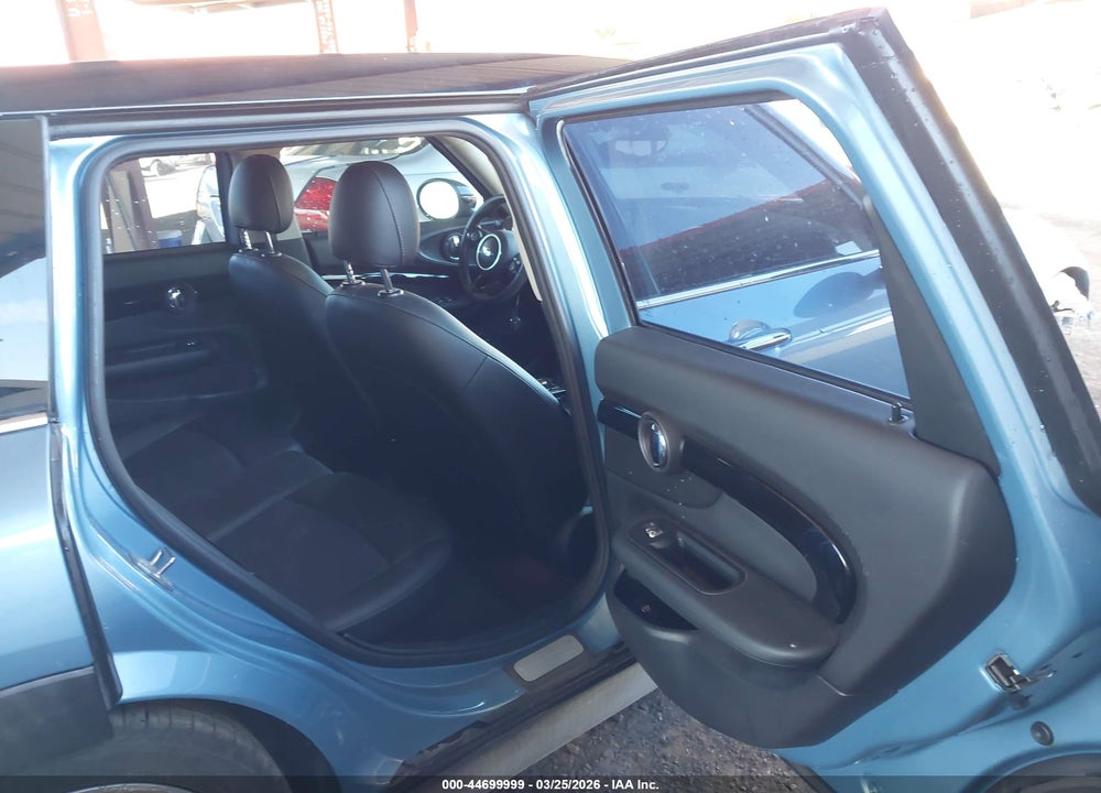 2019 MINI CLUBMAN COOPER VIN: WMWLN5C56K2E34918