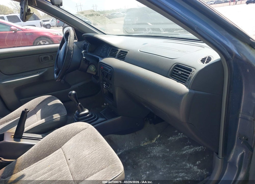 1999 NISSAN SENTRA GXE/XE VIN: 3N1AB41DXXL113297