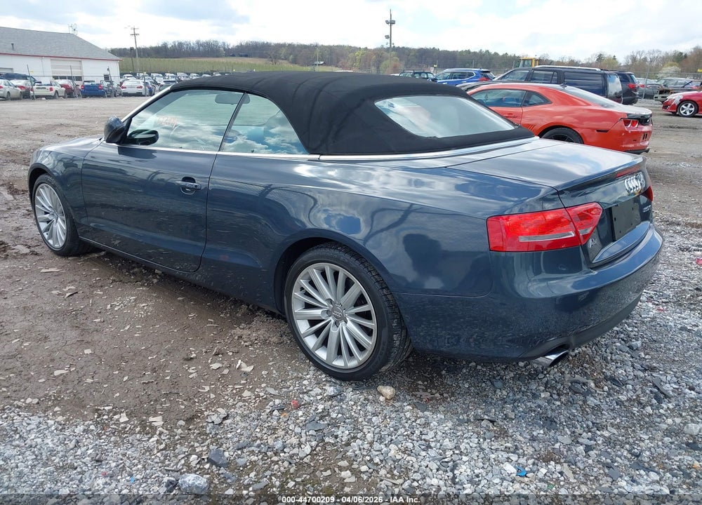 2010 AUDI A5 2.0T PREMIUM VIN: WAUJFAFH7AN025517