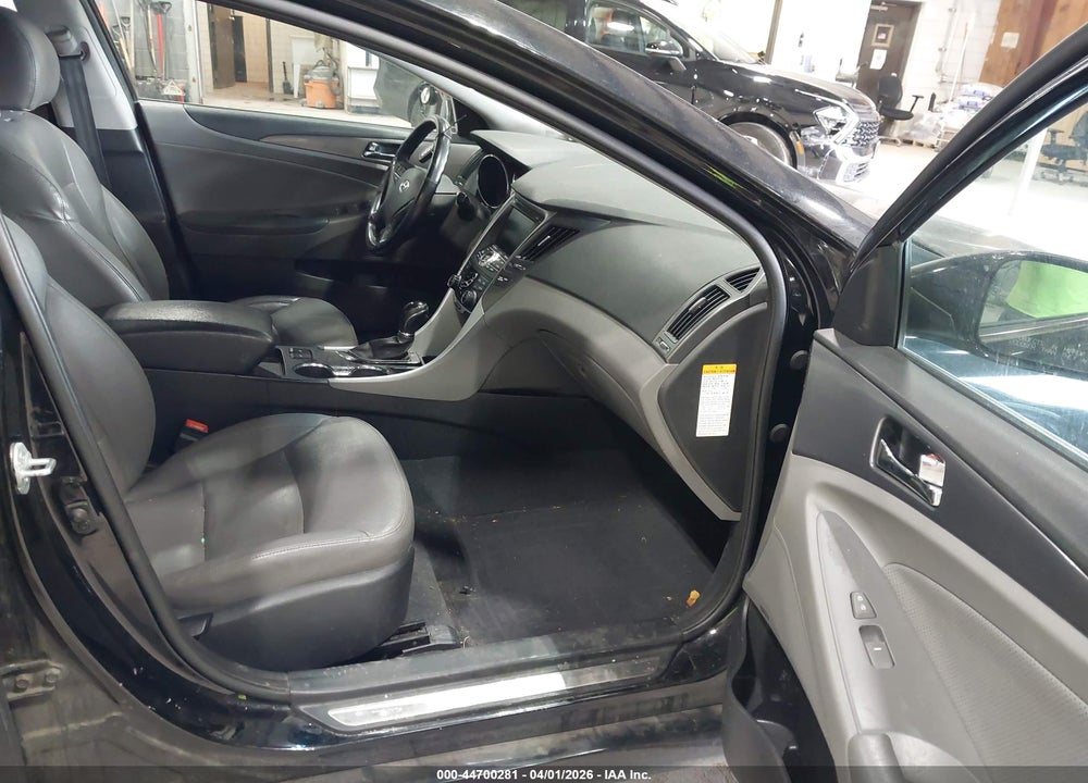 2013 HYUNDAI SONATA HYBRID LIMITED VIN: KMHEC4A43DA072411