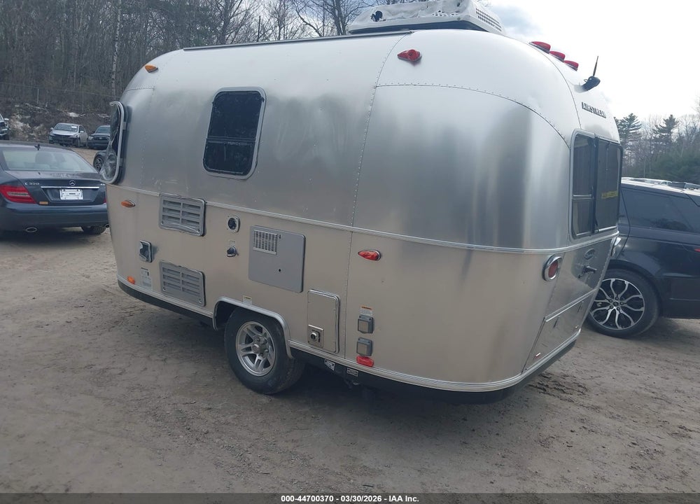 2018 AIRSTREAM OTHER VIN: 1STHRAC16JJ541943
