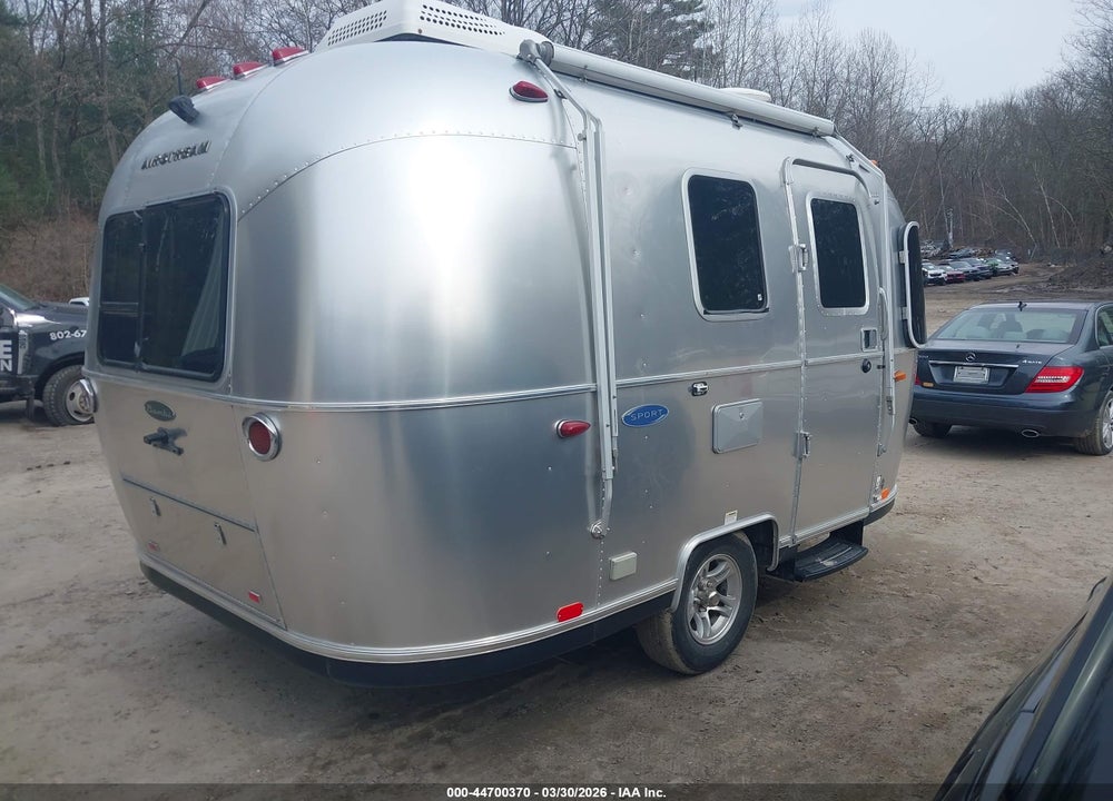 2018 AIRSTREAM OTHER VIN: 1STHRAC16JJ541943