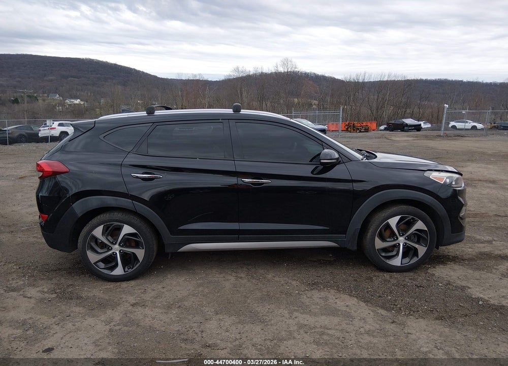 2017 HYUNDAI TUCSON LIMITED VIN: KM8J3CA27HU275524