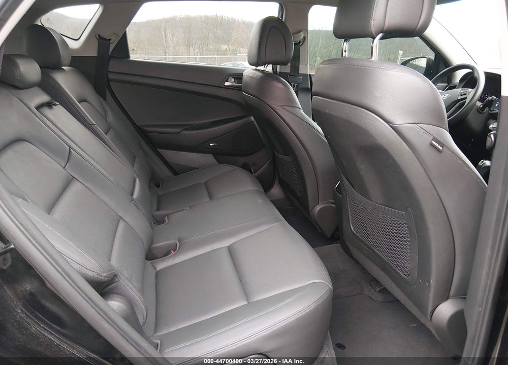 2017 HYUNDAI TUCSON LIMITED VIN: KM8J3CA27HU275524
