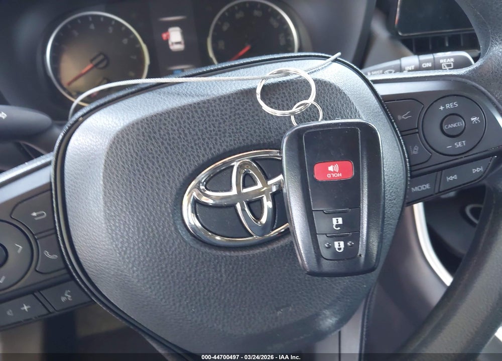 2021 TOYOTA RAV4 XLE VIN: 2T3W1RFV1MW141756