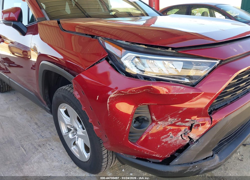 2021 TOYOTA RAV4 XLE VIN: 2T3W1RFV1MW141756