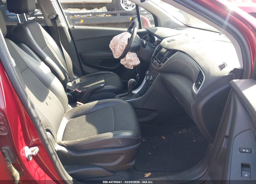2019 CHEVROLET TRAX LT VIN: 3GNCJPSB7KL403956